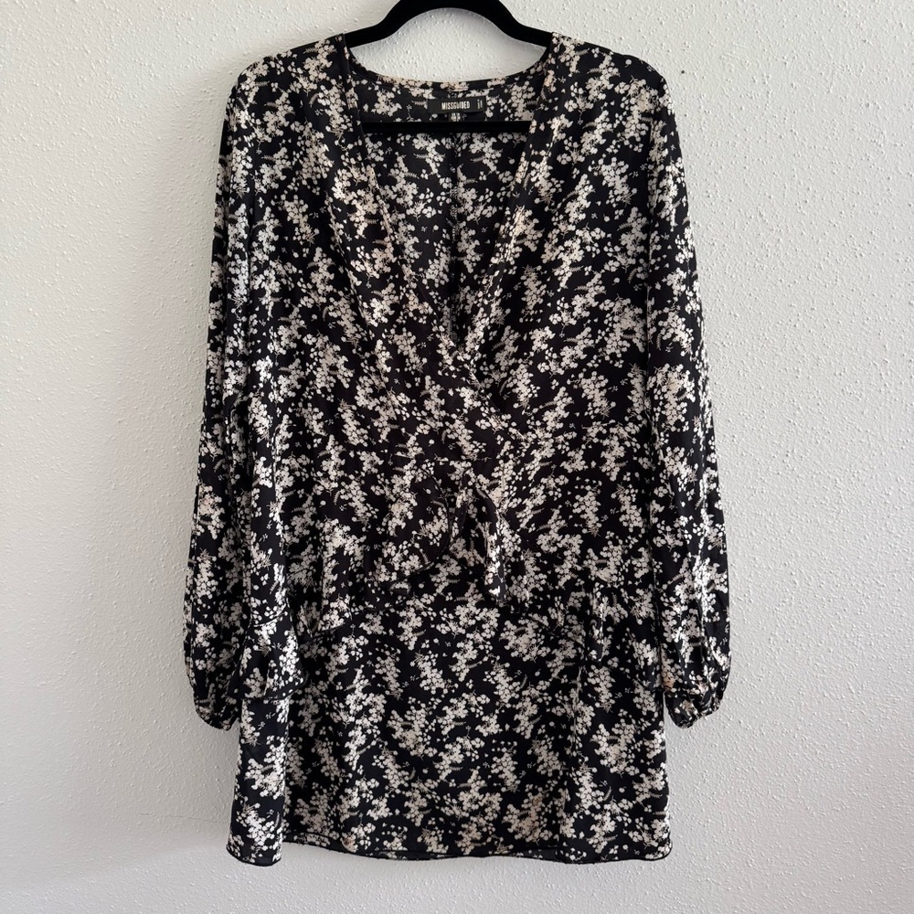Missguided Black Floral Long Sleeve Mini Dress Size 6